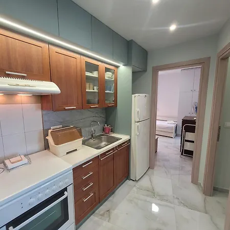 Modern, Spacious By The Sea *