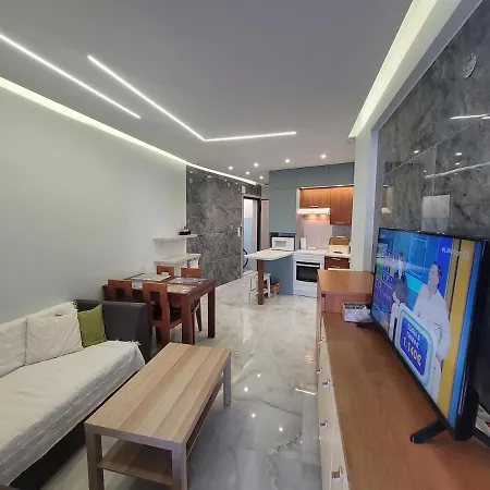 Modern, Spacious By The Sea