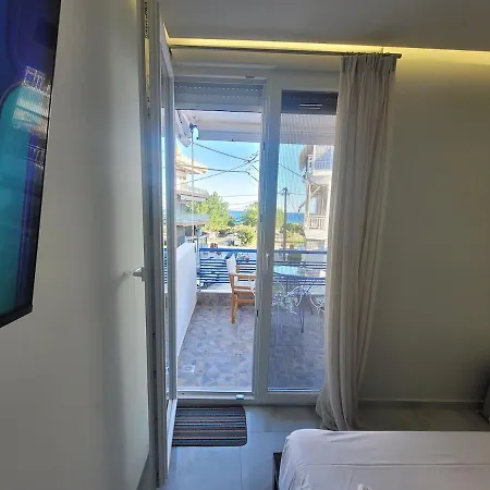 Modern, Spacious By The Sea شقة نيا بلاجيا