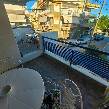 Modern, Spacious By The Sea Daire Nea Plagia