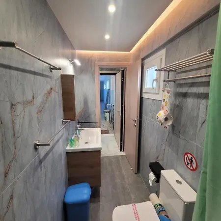 Modern, Spacious By The Sea Daire